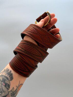 Vintage‎ Wrangler Tooled Leather Belt, Western Belt, Brown Embossed Leather